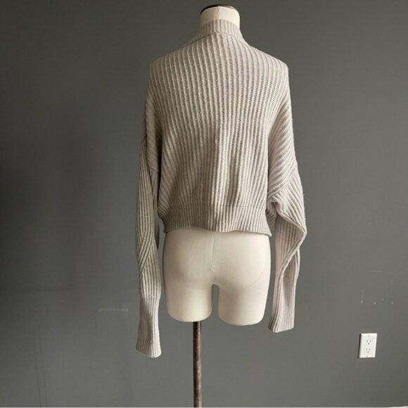 Women sweaters - Picture 5 of 5